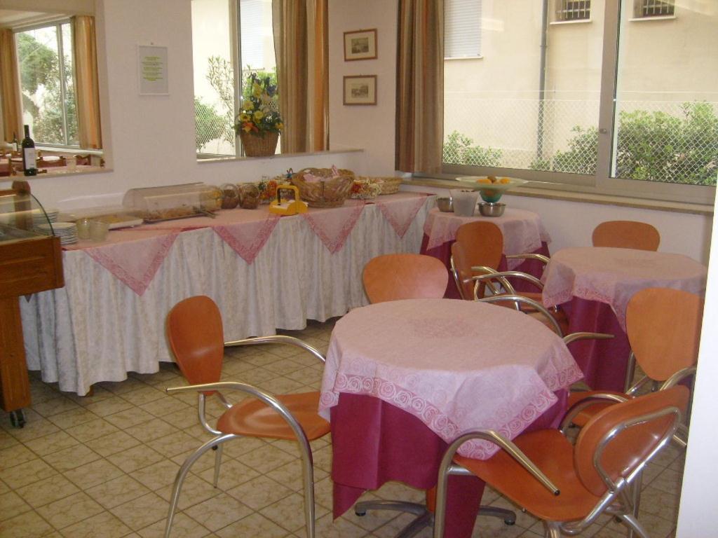 Hotel Bel Air Rivazzurra Di Rimini Екстериор снимка